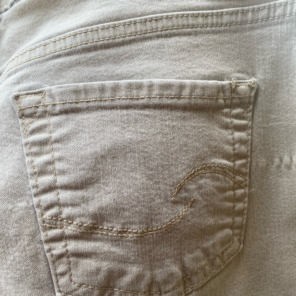 American Eagles super stretch jeans - Picture 3 of 6